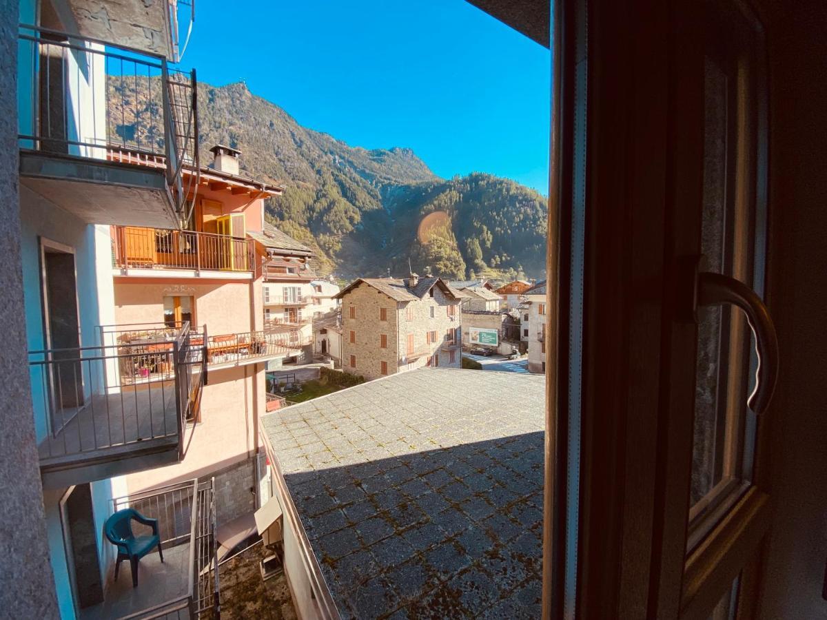 Residence Pizzo Scalino Chiesa in Valmalenco Exteriör bild
