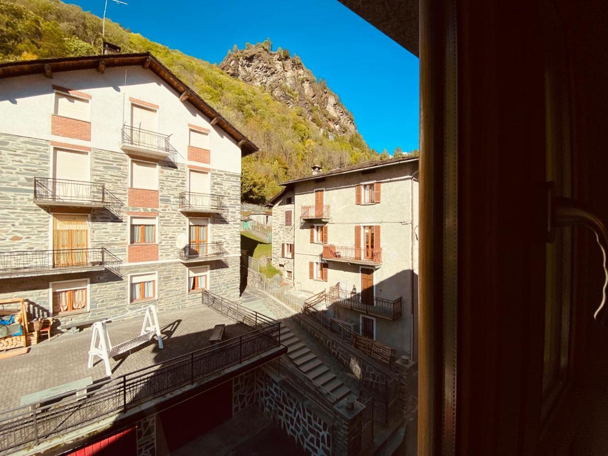 Residence Pizzo Scalino Chiesa in Valmalenco Exteriör bild