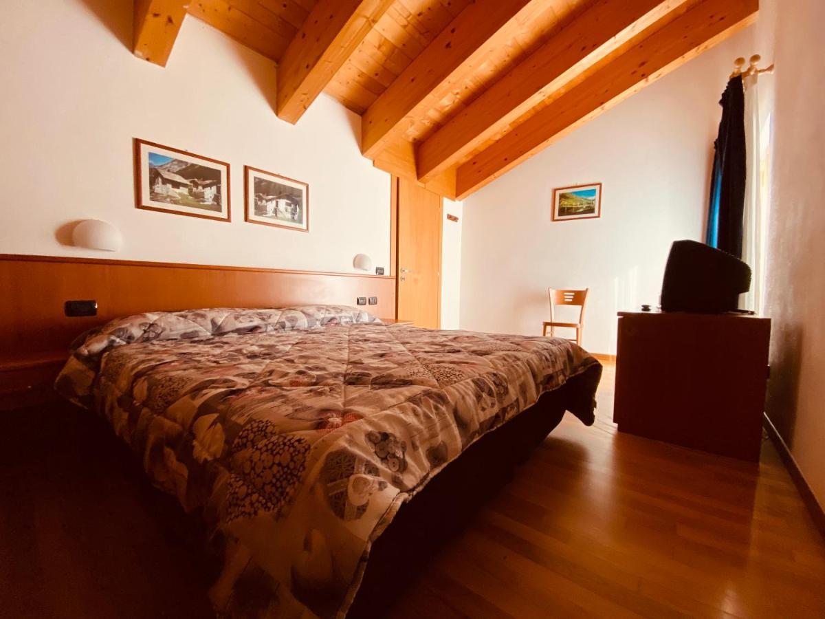 Residence Pizzo Scalino Chiesa in Valmalenco Exteriör bild